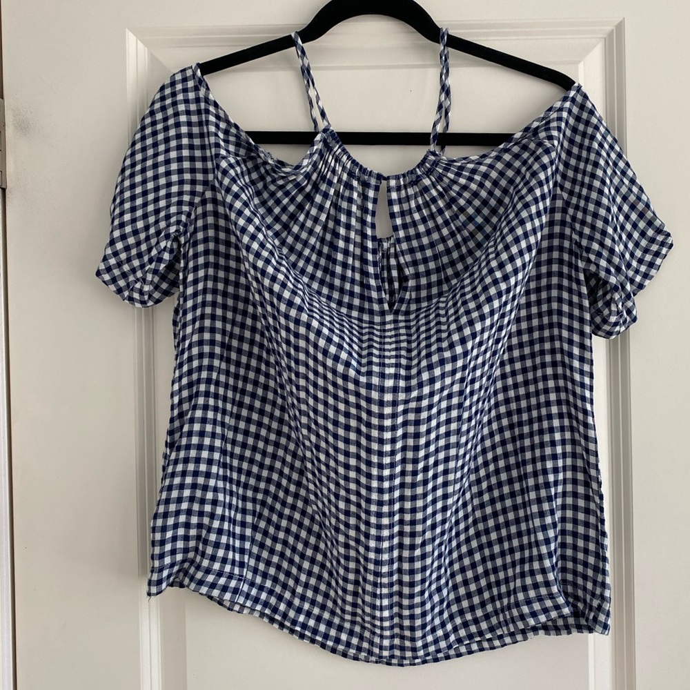 - Velvet top - Picture 6 of 7
